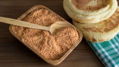 Kış aylarının vazgeçilmez çorbası tarhananın yapılışı çok kolay