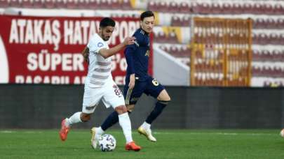Özil ilk kez forma giydi! Fenerbahçe, Hatay'ı deplasmanda devirdi