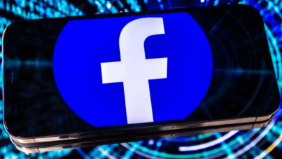 Facebook'tan geri adım: Masaya oturacak