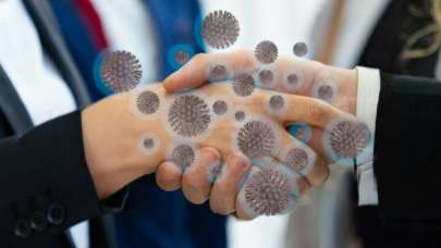 ABD'de yeni araştırma: Koronavirüsün en çok bulaştığı saat bulundu