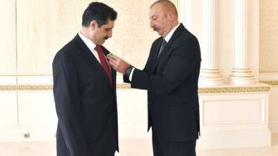 Aliyev'den Türkiye'nin Bakü Büyükelçisi Özoral'a "Dostluk Nişanı"