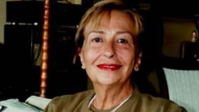 Ünlü edebiyatçı Emine Işınsu yarın uğurlanacak