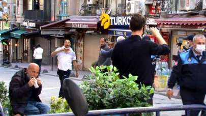 Şaşırtan anlar! Ortalık karıştı, dürümünü yedi