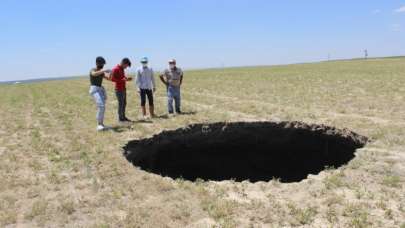 Konya'da yeni obruk: Çap 3, derinlik 65 metre