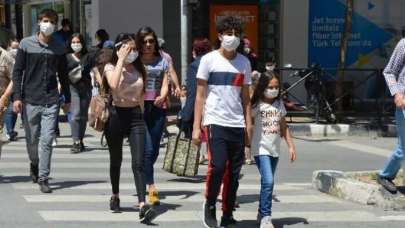 18 yaş altı seyahat ve toplu taşıma yasağı olacak mı? 18 yaş altı sokağa çıkma yasağı kalktı mı?