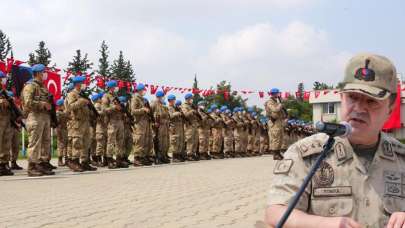 Jandarma Özel Harekat Timleri dualarla Suriye'ye uğurlandı
