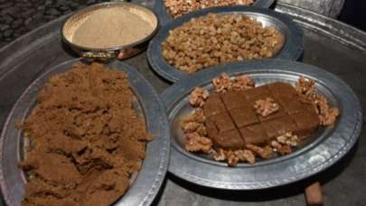 Asırlık lök tatlısına büyük ilgi