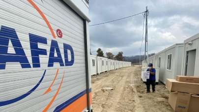 Manavgat'ta afetzedeler için kurulan konteynerler teslime hazır