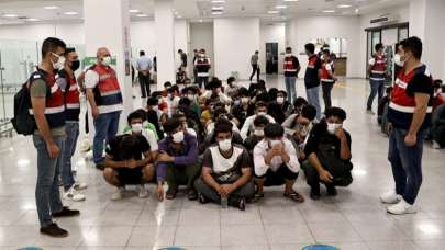 37 bin düzensiz göçmen sınır dışı edildi