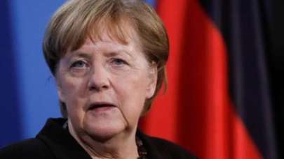 Merkel: Türkiye ile yakından çalışmalıyız