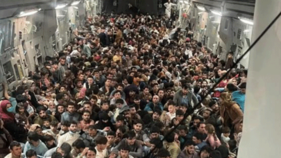 150 kişilik uçakta 640 Afgan