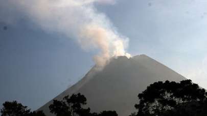 Endonezya'daki Merapi Yanardağı'nda hareketlilik