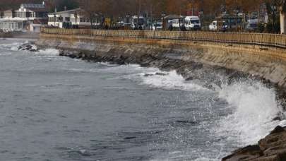Marmara Denizi'nde poyraz etkisini sürdürüyor
