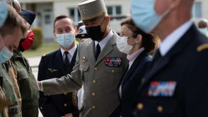 Fransa kararını verdi: Askerlerimizi çekmiyoruz