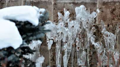 Ardahan'da sıcaklık sıfırın altında 1 dereceyi gösterdi