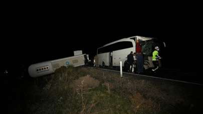 Nevşehir'de öğrencileri taşıyan otobüs kaza yaptı!