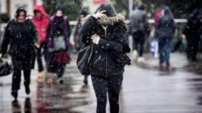 Uyarılar peş peşe geldi! Sağanak ve kar geliyor...