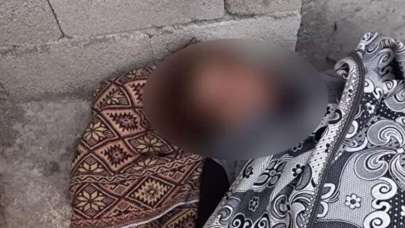 Terör estiren oğlundan korkup kaçtı: Ölüm komşusunun evinde buldu