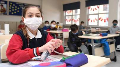 Yüz yüze eğitime ara! Son ders zili yarın çalacak