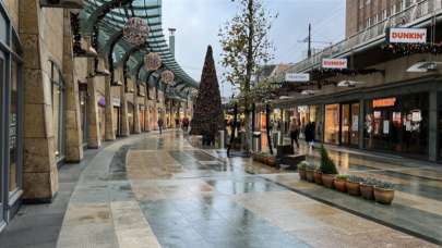 Hollanda, Omicron varyantı nedeniyle ek önlemler aldı