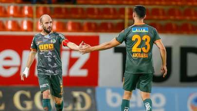 Trabzonspor Efecan Karaca için teklifini sundu