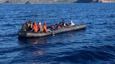 Yunanistan 2021 yılında bin 911 düzensiz göçmeni ölüme terk etti