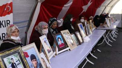 Diyarbakır anneleri yeni yılın ilk gününde de evlat nöbetinde