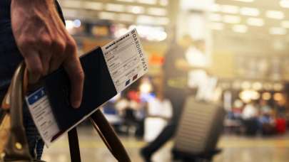 Omicron hava trafiğini etkiledi! İptal edilen uçuş sayısı...