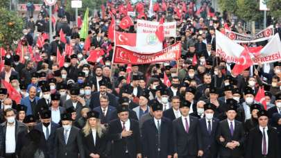 Binlerce Mersinli, 3 Ocak Zafer Yürüyüşü'nde tek yürek oldu
