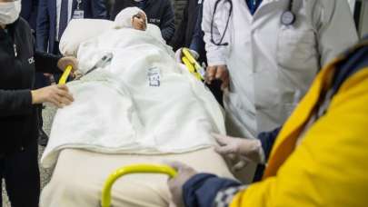 Küçük Asiye'ye yüz felcine yönelik ameliyat yapıldı