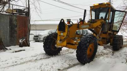 Orkestra şefi gibi çalışan Başkan Çay, vatandaşları mağdur etmedi