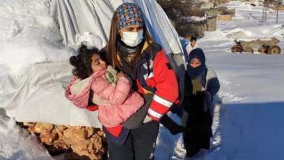 Bakan Koca: Yolu ulaşıma kapanan hastalarımız, hastaneye ulaştırıldı