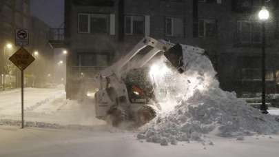 ABD kara teslim: 10 eyalette acil durum ilan edildi