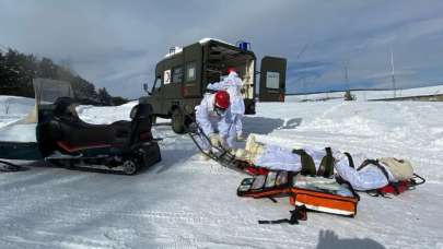 Komandolar eğitimlerine devam ediyor
