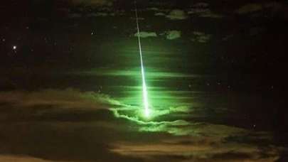 Türkiye'nin çeşitli yerlerinde görüldü! Yeşil ışığın gizemi çözüldü