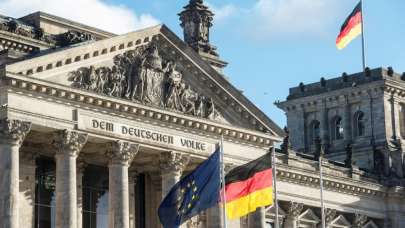 Almanya'da 'ten rengi nedeniyle sorgulama' hak ihlali kabul edildi