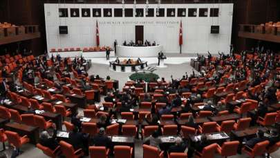 TSK deniz unsurlarının Aden Körfezi'ndeki görev süresi uzatıldı