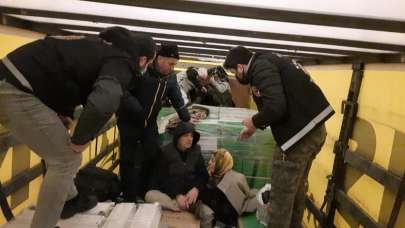 Tırın dorsesinde yurt dışına kaçmak istediler