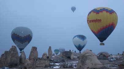 Sevgililer Günü'nü gökyüzünde kutladılar
