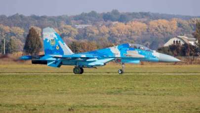 Ukrayna'ya ait savaş uçağı Romanya'ya iniş yaptı