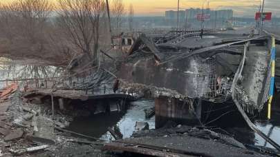 Kendisiyle birlikte köprüyü havaya uçurdu