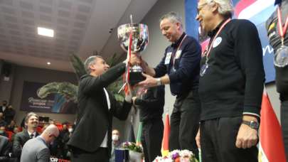 Dünya Bilardo Sporcuları Gölbaşı'nda ter döktü, Türkiye Bronz Madalya'nın sahibi oldu