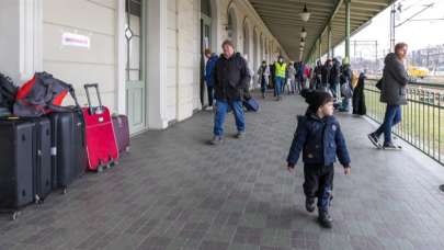 BM: En az 660 bin kişi Ukrayna'dan komşu ülkelere geçti