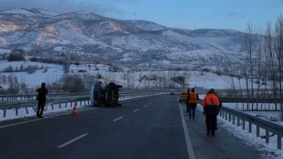 Servis aracı devrildi: Bir askerimiz şehit oldu, 3 asker yaralandı!