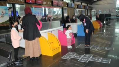 THY'den çocuklu aileler için özel check-in kontuarı