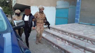 Osmaniye'de terör örgütü DEAŞ'a yönelik operasyonda 3 zanlı yakalandı