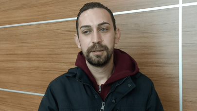 Sigara vermedi diye kulağından oldu