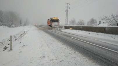 Bolu Dağı'nda kar etkisini gösterdi