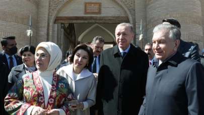 Cumhurbaşkanı Erdoğan kadim Türk İslam şehirlerinden Hive'yi ziyaret etti