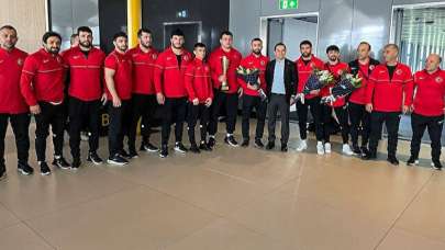 Tuna boyunda marşımızı okuttuk! Her gün İstiklal Marşı’mız vardı